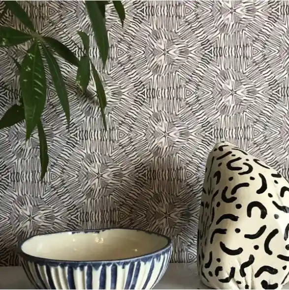 Clay-coated ultra matte wallcovering in a premium interior